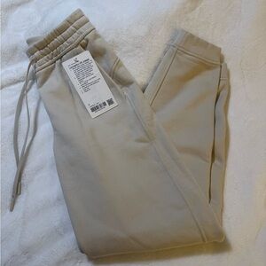 NWT Lululemon Loungeful HR Joggers